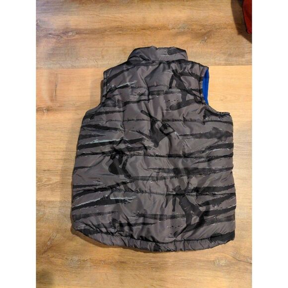 Old navy boys puffer vest size 6-7 - Picture 3 of 3